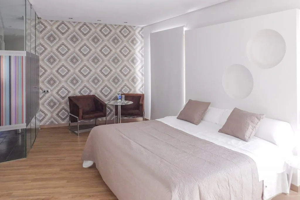 Suite del Hotel Cañitas Maite Boutique en Casas-Ibáñez