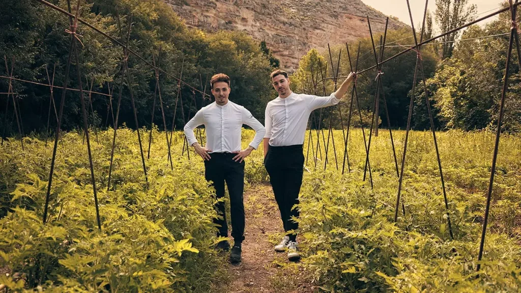 Javi y Juan en el Huerto de Oba